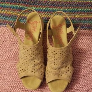 Jellypop Memory Foam peep toe shoes